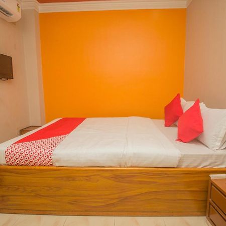 Oyo 48133 Hotel Payel Malda Bagian luar foto