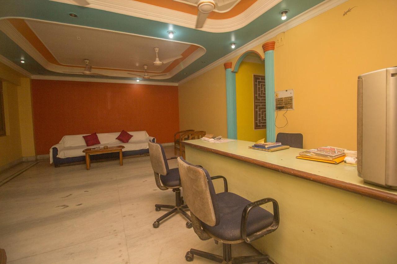 Oyo 48133 Hotel Payel Malda Bagian luar foto