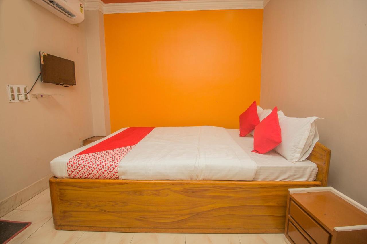 Oyo 48133 Hotel Payel Malda Bagian luar foto