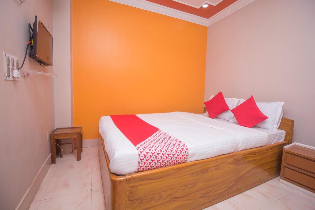 Oyo 48133 Hotel Payel Malda Bagian luar foto