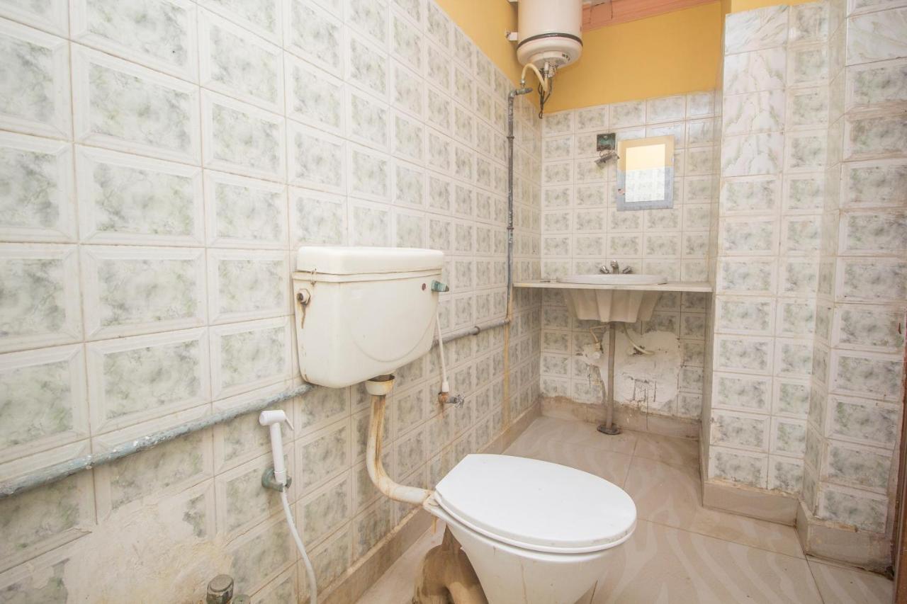 Oyo 48133 Hotel Payel Malda Bagian luar foto