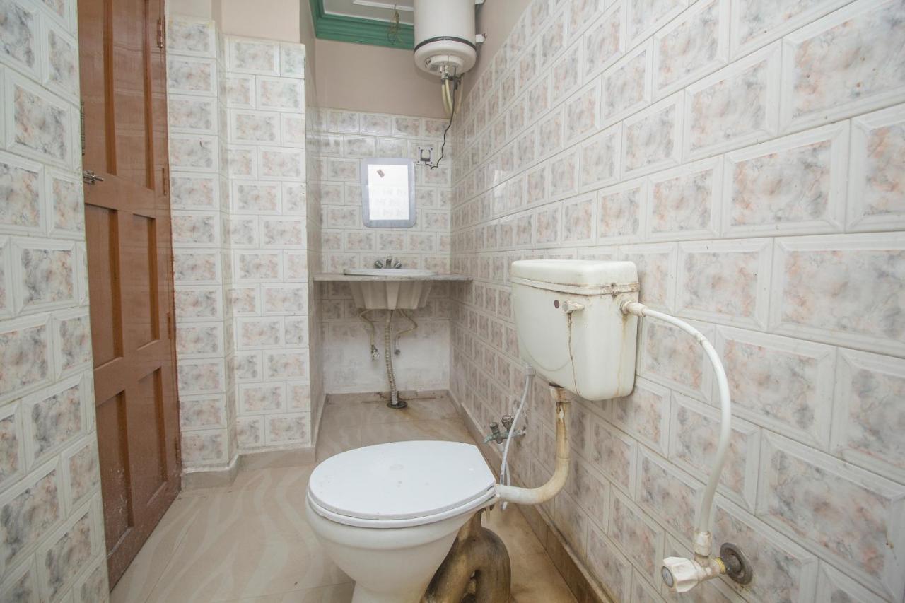 Oyo 48133 Hotel Payel Malda Bagian luar foto